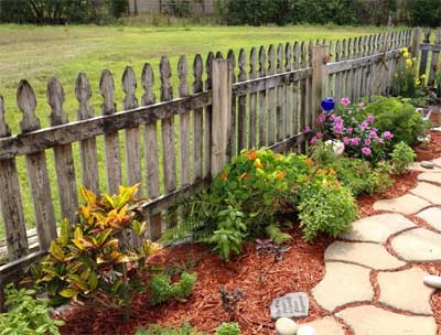 Fence Landscaping Doesn't Get Disturbed Around Fence Post with Easy Postup Fence Repair Stake